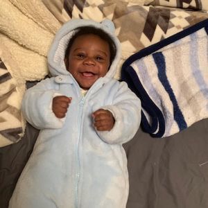 Meet your Posher, Emmanuel